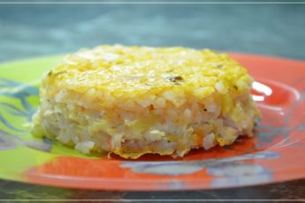 Рисовая запеканка с курицей и овощами