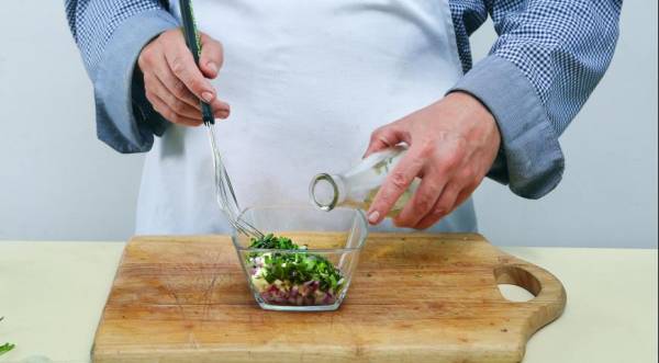 Салат из кальмаров  с крымским луком, пошаговый рецепт с фото