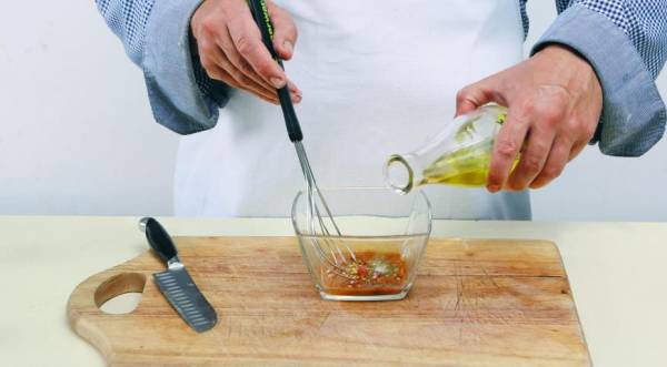 Салат из картофеля  с маслинами и красным луком, пошаговый рецепт с фото
