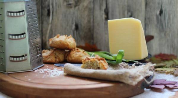 Мини-пирожки из рубленого картофельного теста с мясом и сыром, пошаговый рецепт с фото