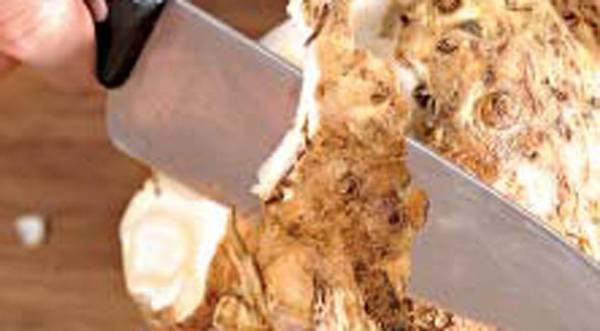 Слоеная запеканка из корневого сельдерея с курицей, пошаговый рецепт с фото