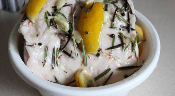 Запеченная  свиная корейка в маринаде из лимона и розмарина, пошаговый рецепт с фото