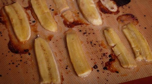 Кокосовый кекс с карамелизованными бананами, пошаговый рецепт с фото
