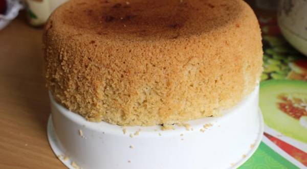 Торт с клубничным джемом и творожным кремом, пошаговый рецепт с фото
