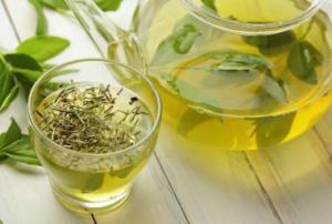 Почему так популярен зеленый чай: 10 полезных свойств этого доступного напитка