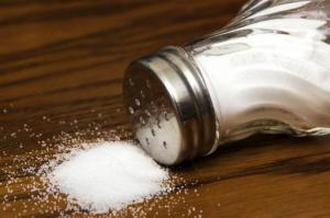 Сколько нужно есть соли?